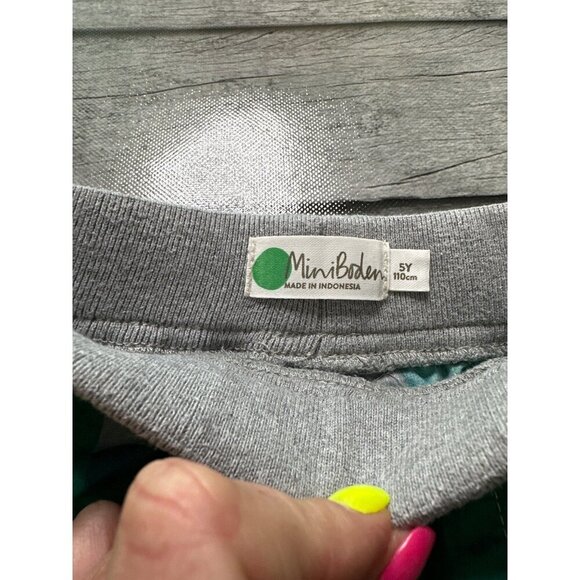 Mini Boden Camo Shorts Size 5Y - Picture 3 of 4